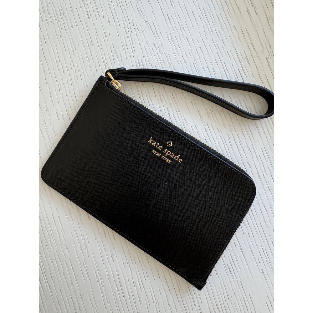 NWT Kate Spade lucy textured leather Small L-Zip Wristlet Black $130